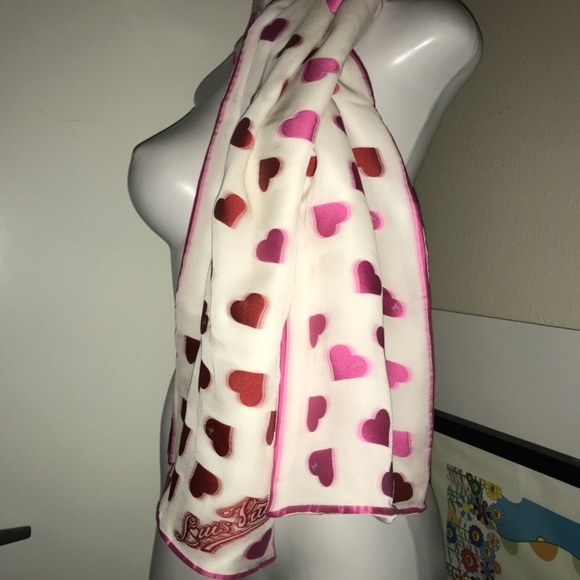 Louis Vuitton silk 3D ❤️ Heart Valentine’s day Rare Scarf Vintage - Picture 5 of 6